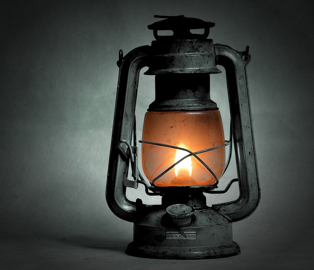 petrolejová lampa